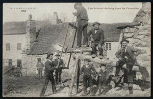Ansichtkaart met zagers in de Cevennen, ca.1900 door French Photographer